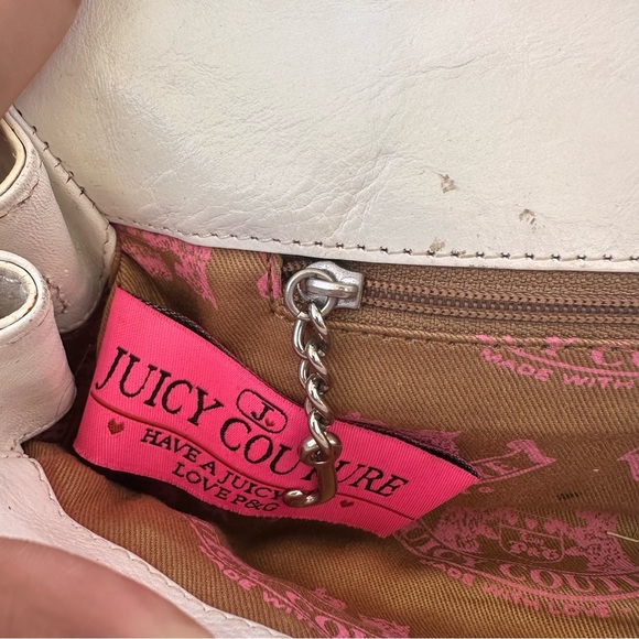 Juicy Couture Leather Silver and White Wristlet with Chain Accent - Picture 6 of 10